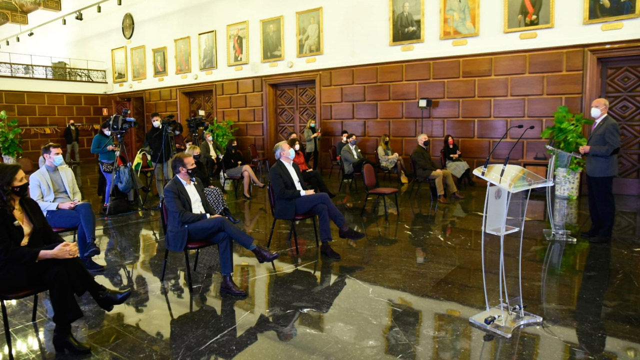 Vista de asistentes al salón de actos